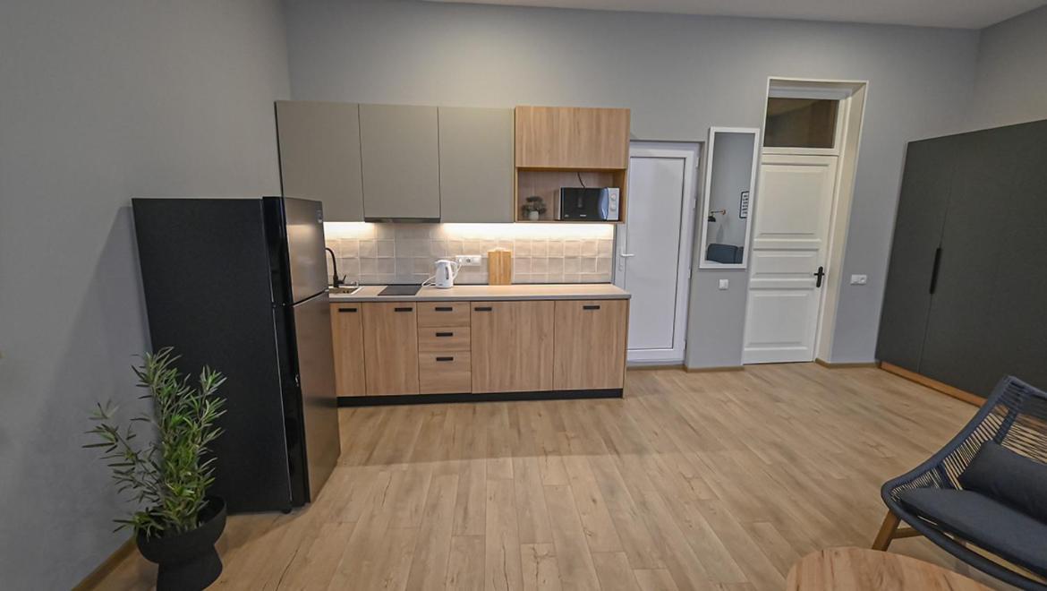 Big Studio Apt.On Liberty Square Tbilisi Esterno foto